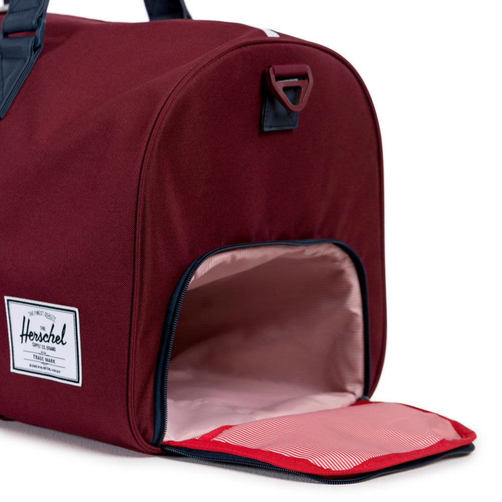 Herschel Supply Novel Duffel Bag - Wine & Navy
